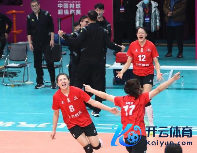 恭喜！中国女排又一22岁1米92副攻崛起 王文涵推崇拉风！